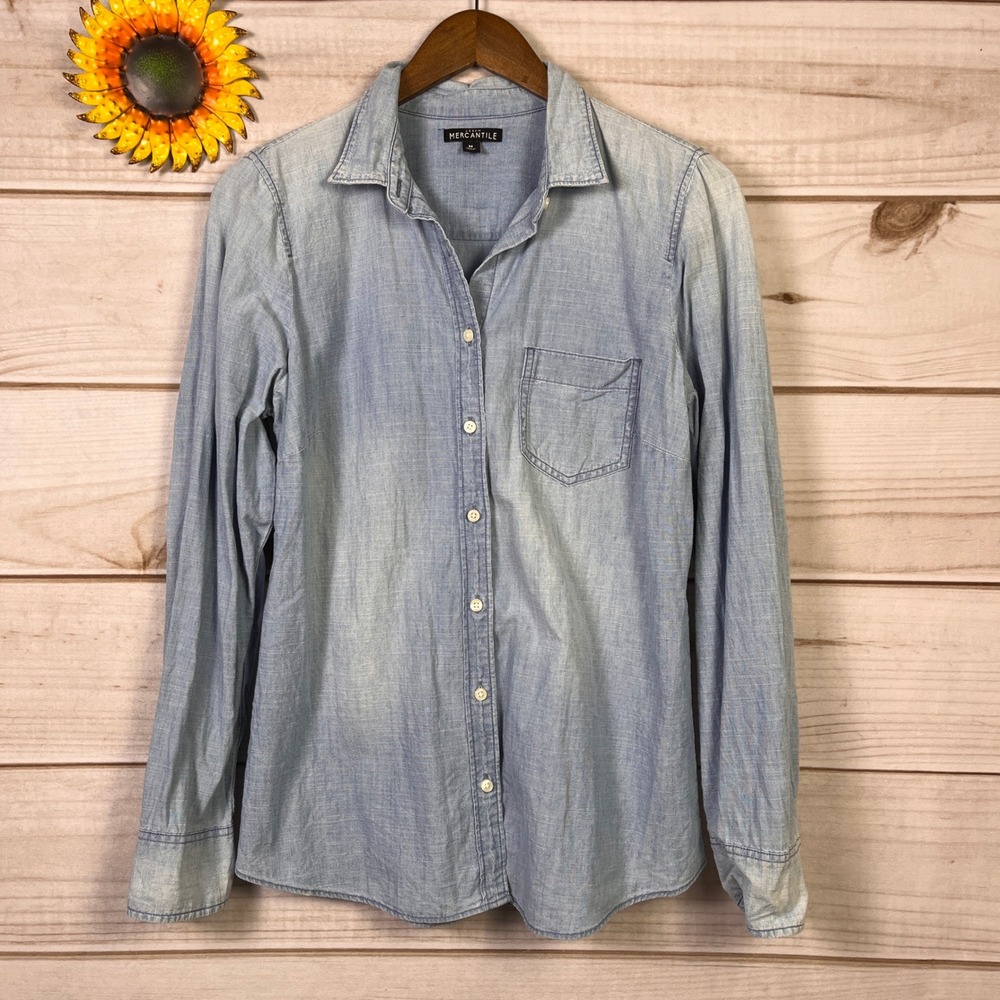 J.Crew Mercantile Womens Chambray Button Down Shirt Light Wash Blue Size M denim